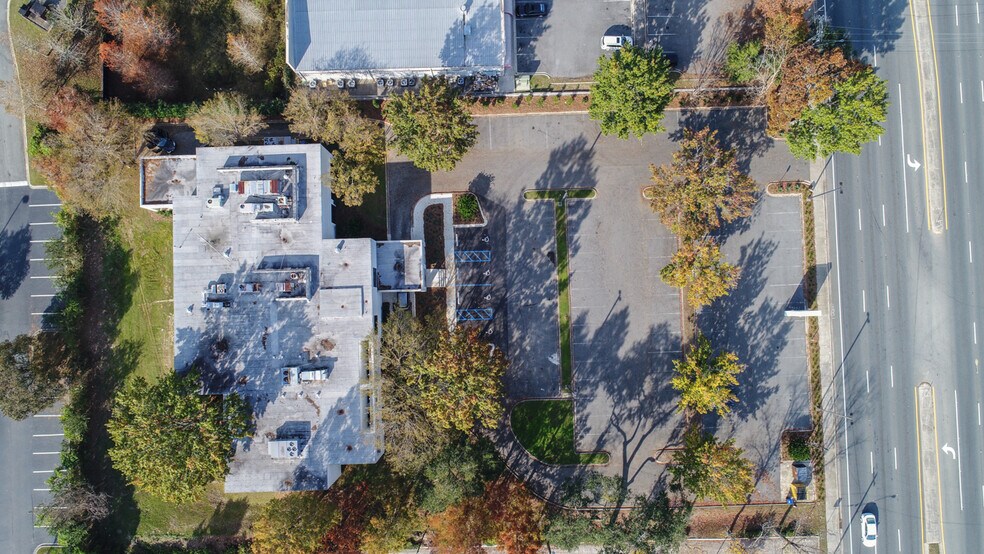 More Photos Of 2160 Capital Cir NE, Tallahassee Medical For Lease