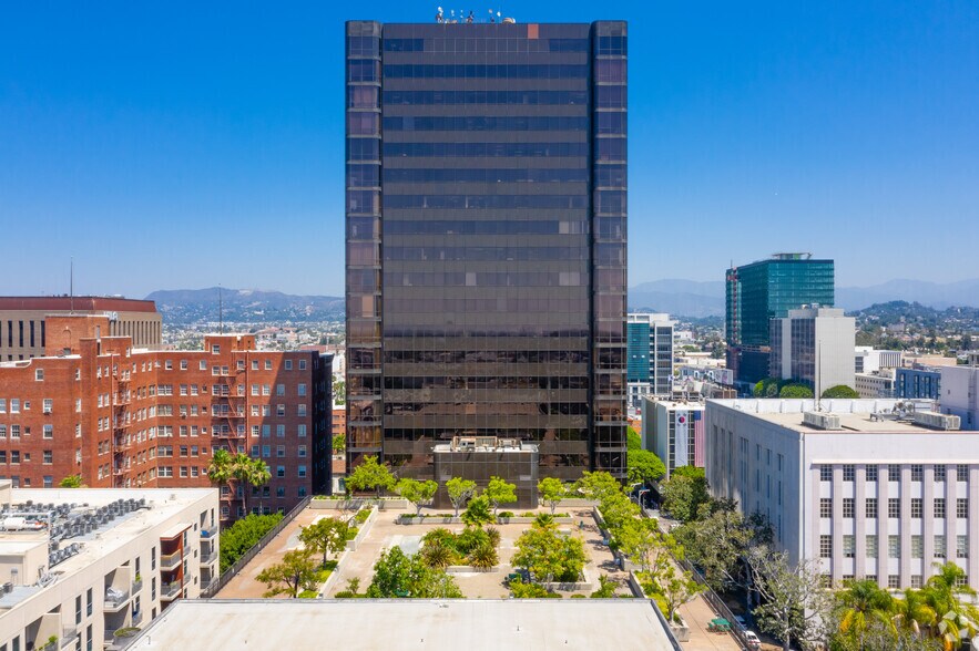 More Photos Of 3250 Wilshire Blvd, Los Angeles Office For Lease