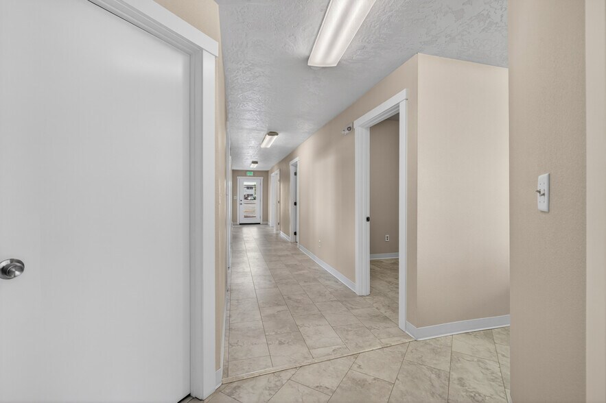 More Photos Of 619 Diagonal St, Clarkston Medical For Sale