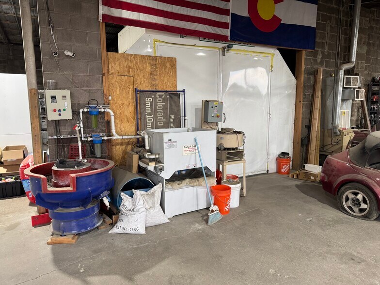 More Photos Of 305 Central Ave, Wiggins Auto Salvage Facility For Sale