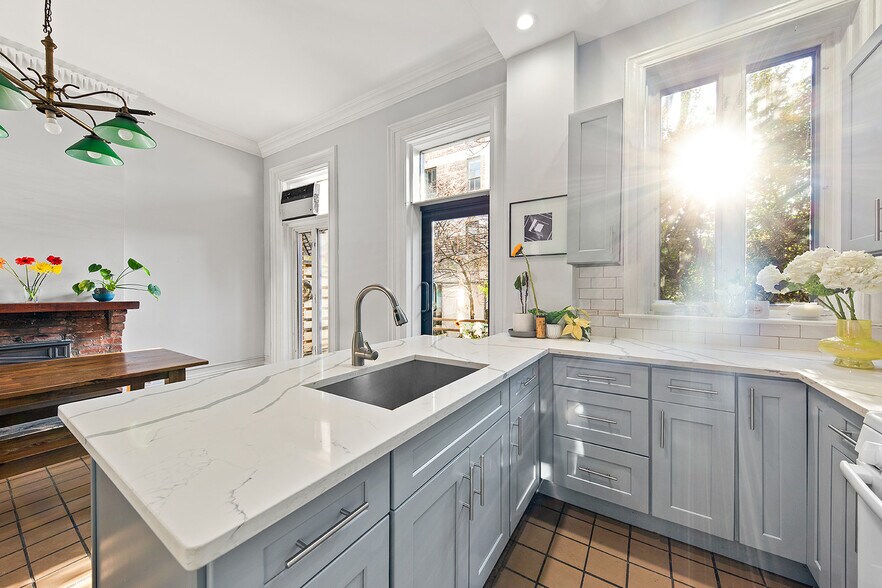 More Photos Of 416 State St, Brooklyn Multifamily For Sale