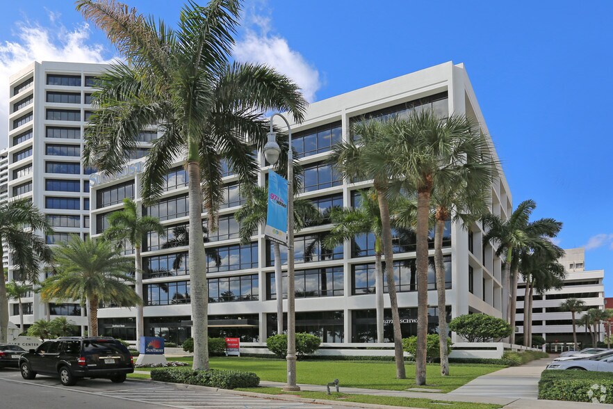 More Photos Of 501 S Flagler Dr, West Palm Beach Medical For Lease