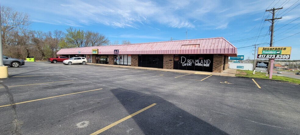 More Photos Of 110 N Range Line Rd, Joplin General Retail For Sale