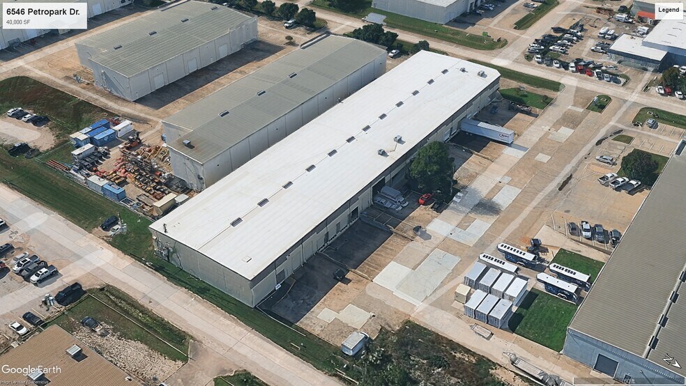 More Photos Of 6546 Petropark Dr, Houston Warehouse For Lease