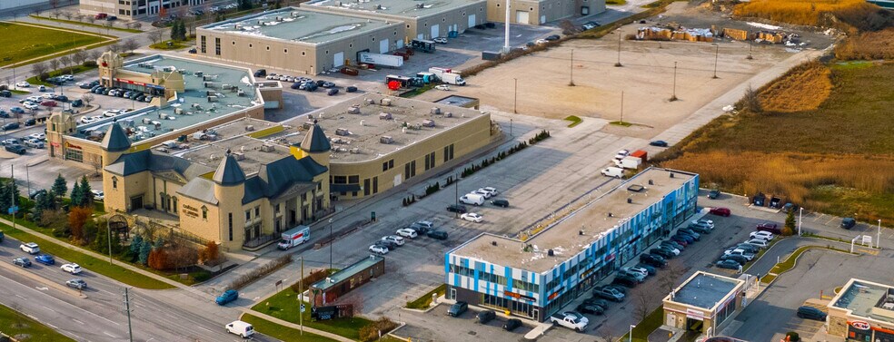 More Photos Of 8440 Hwy-27, Vaughan Flex For Sale