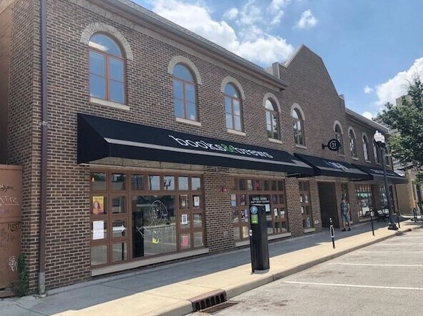 More Photos Of 643 Massachusetts Ave, Indianapolis Storefront For Lease