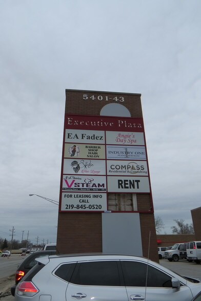 More Photos Of 5401-5443 Broadway St, Merrillville Office For Sale