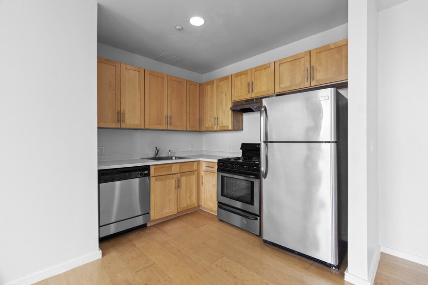 More Photos Of 955 Main St, Bridgeport Apartments For Lease