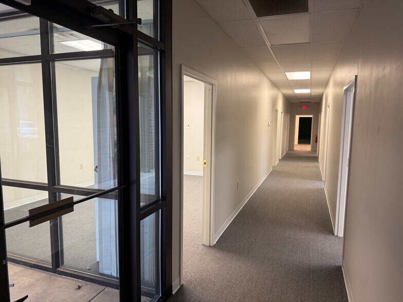 More Photos Of 2665 Pine Grove Rd, Cumming Flex For Lease