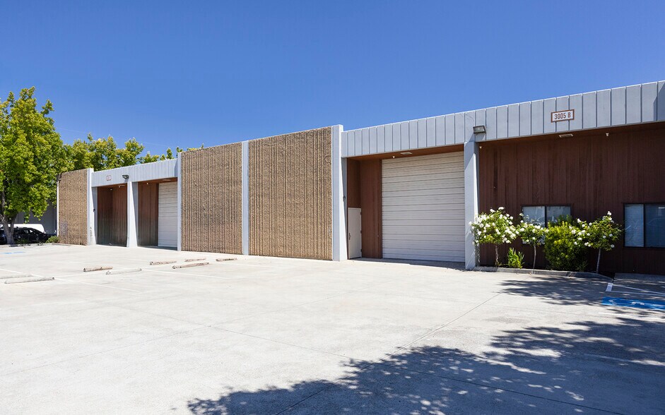 Primary Photo Of 3005 Spring St, Redwood City Service For Sale