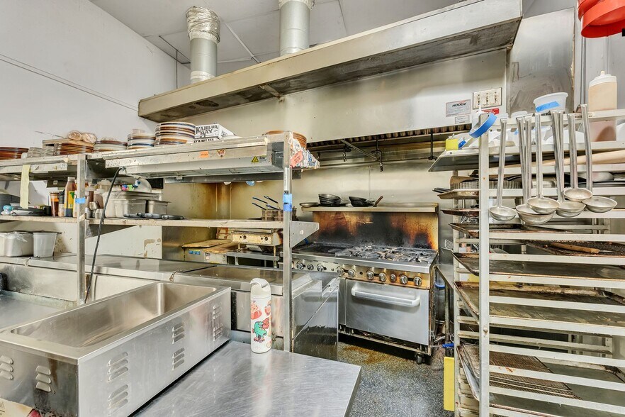 More Photos Of 407 Gallatin Ave, Nashville Restaurant For Lease