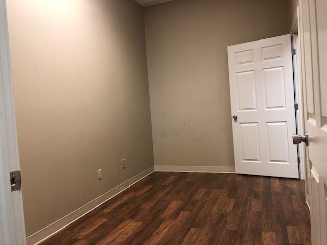 More Photos Of 1720 E Harrison Ave, Harlingen Office For Lease