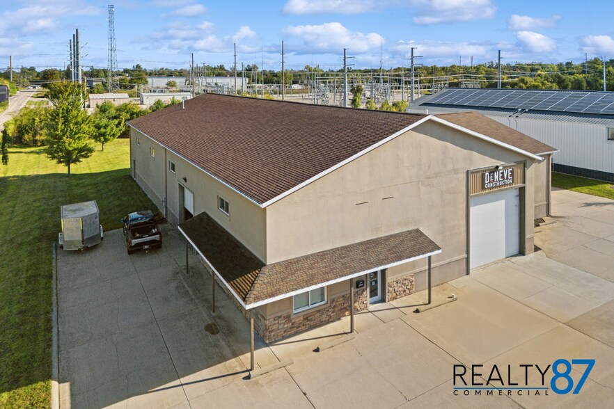 More Photos Of 2700 Stonegate Ct, Hiawatha Industrial For Sale