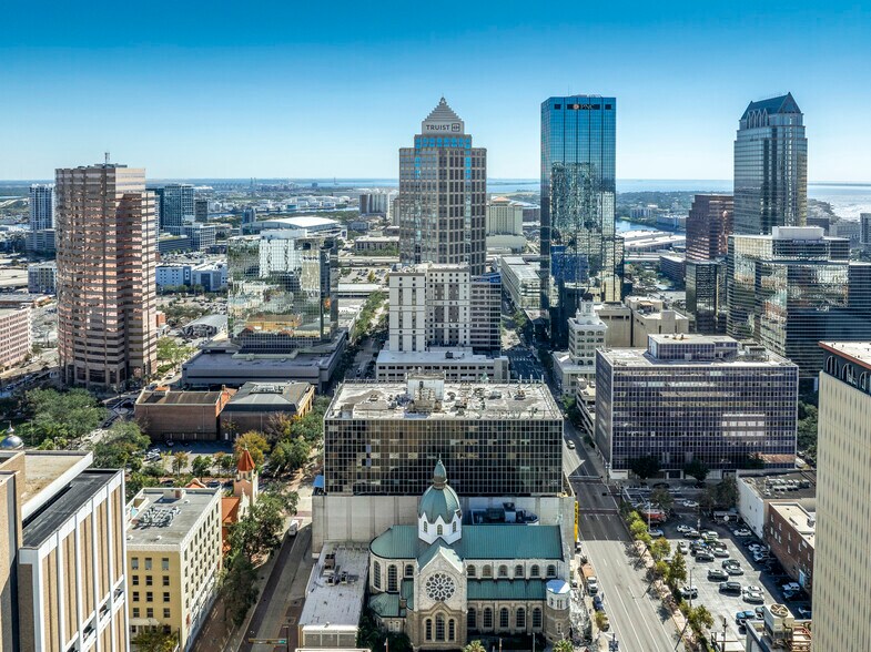 More Photos Of 412 E Madison St, Tampa Office For Sale