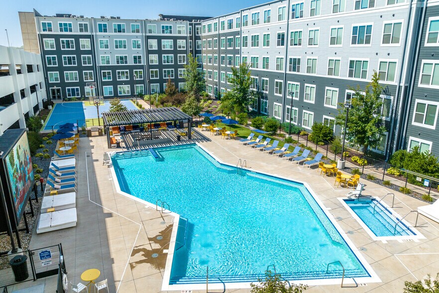 More Photos Of 104 E 7th St, Coralville Apartments For Lease