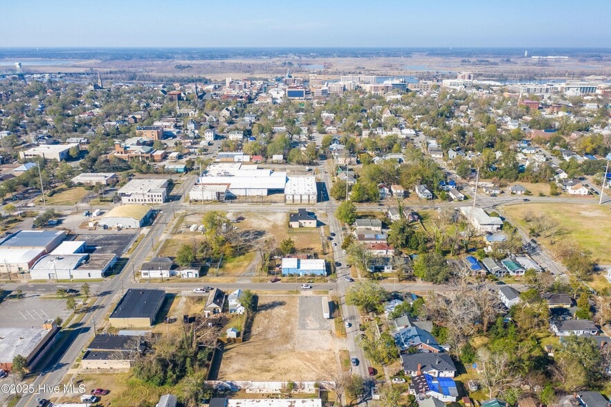 More Photos Of 1102 Chestnut St, Wilmington Land For Sale