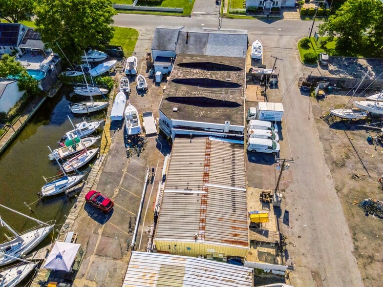 More Photos Of 41 Degnon Blvd, Bay Shore Manufacturing For Sale