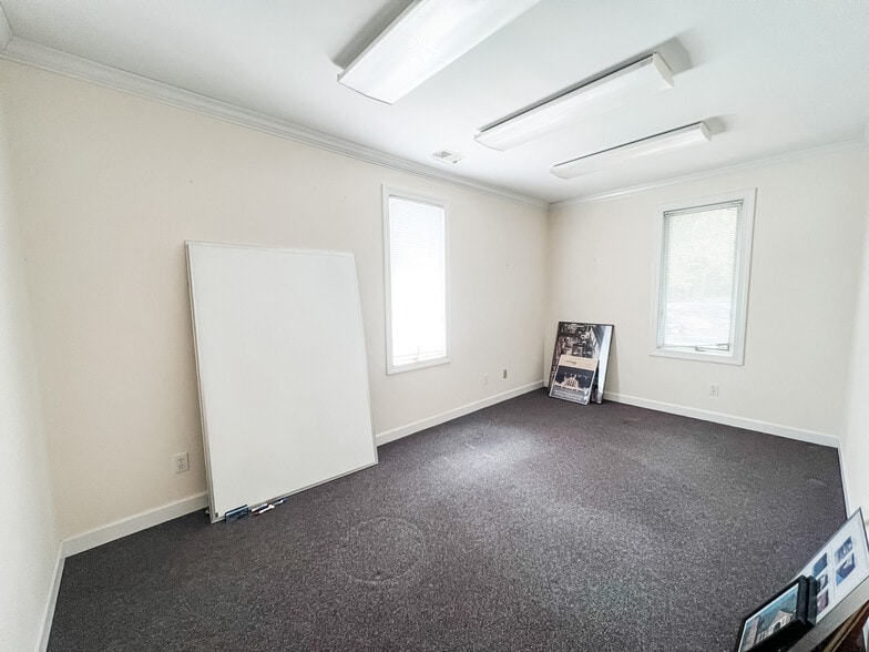 More Photos Of 185 Wind Chime Ct, Raleigh Medical For Lease