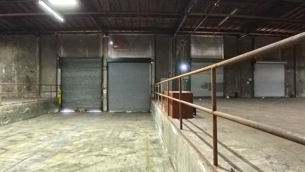 More Photos Of 1363 S Bonnie Beach Pl, Commerce Warehouse For Lease