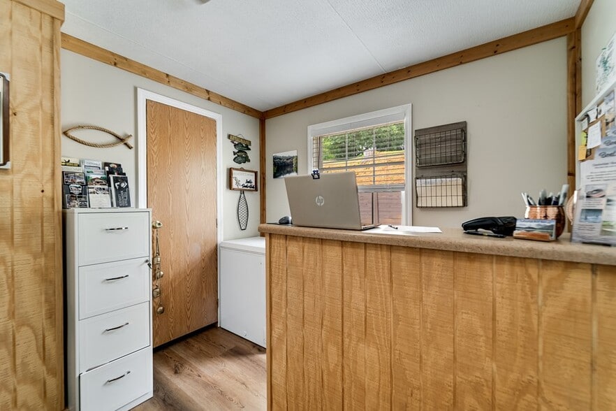 More Photos Of 270 Deyton Camp Rd, Robbinsville Marina For Sale