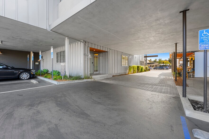 More Photos Of 2742-2752 State St, Carlsbad Storefront Retail Office For Lease