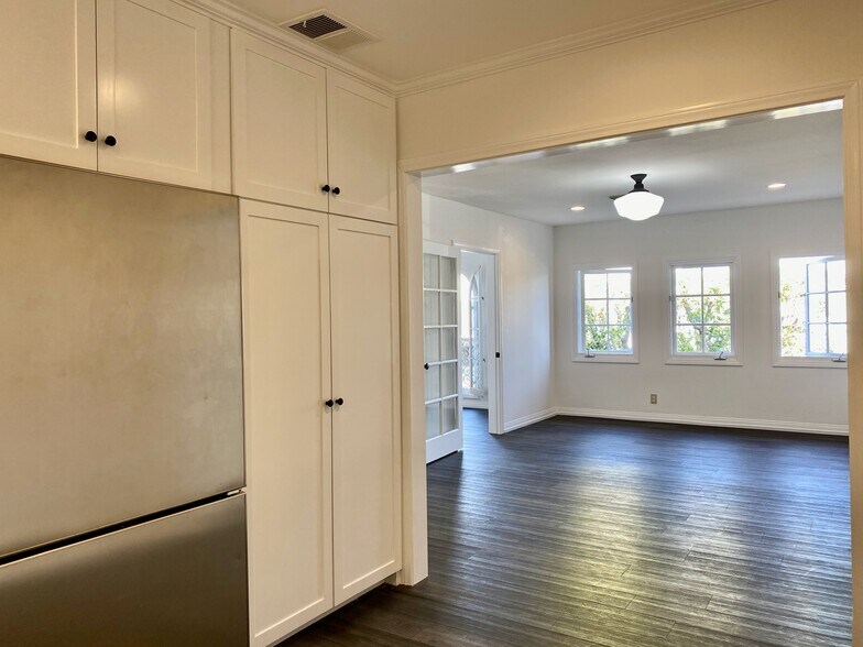 More Photos Of 617 S La Brea Ave, Los Angeles Storefront Retail Residential For Lease