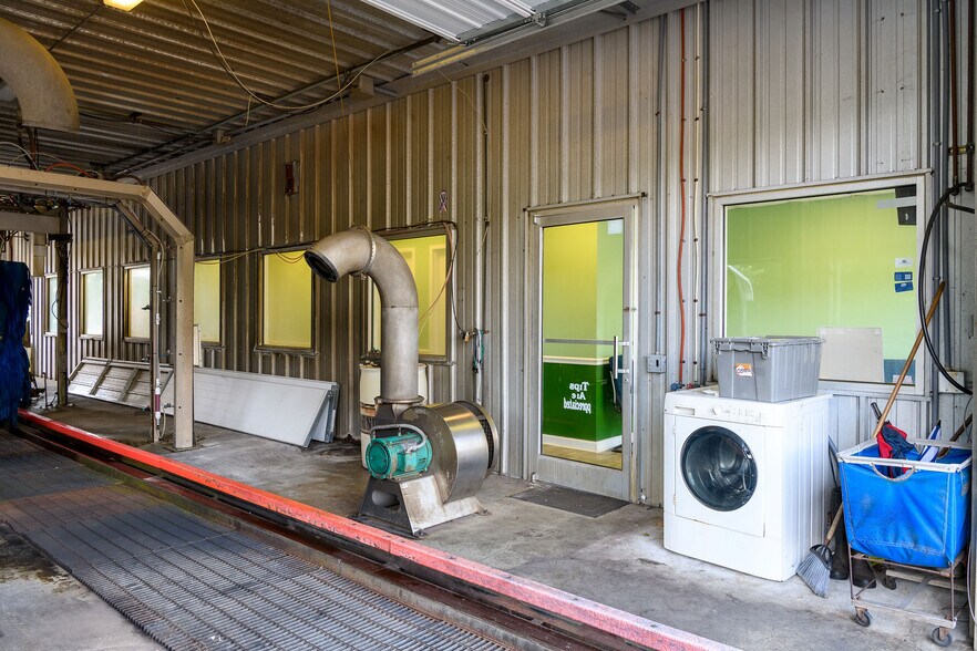 More Photos Of 921 Yadkinville Rd, Mocksville Carwash For Sale