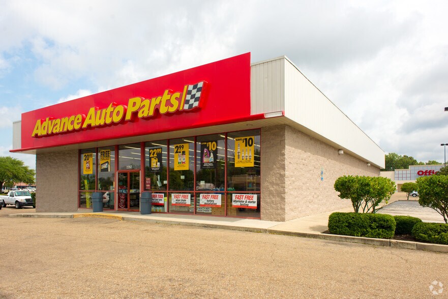 Primary Photo Of 2262 W Thomas St, Hammond Freestanding For Lease