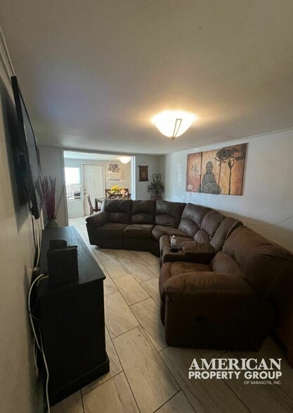 More Photos Of 2619 45th Ave W, Bradenton Apartments For Sale