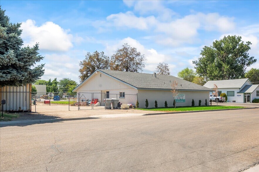 More Photos Of 522 N 9th Ave, Caldwell Daycare Center For Sale