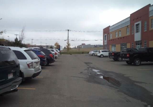 More Photos Of 3961 52nd Ave NE, Calgary Light Distribution For Lease