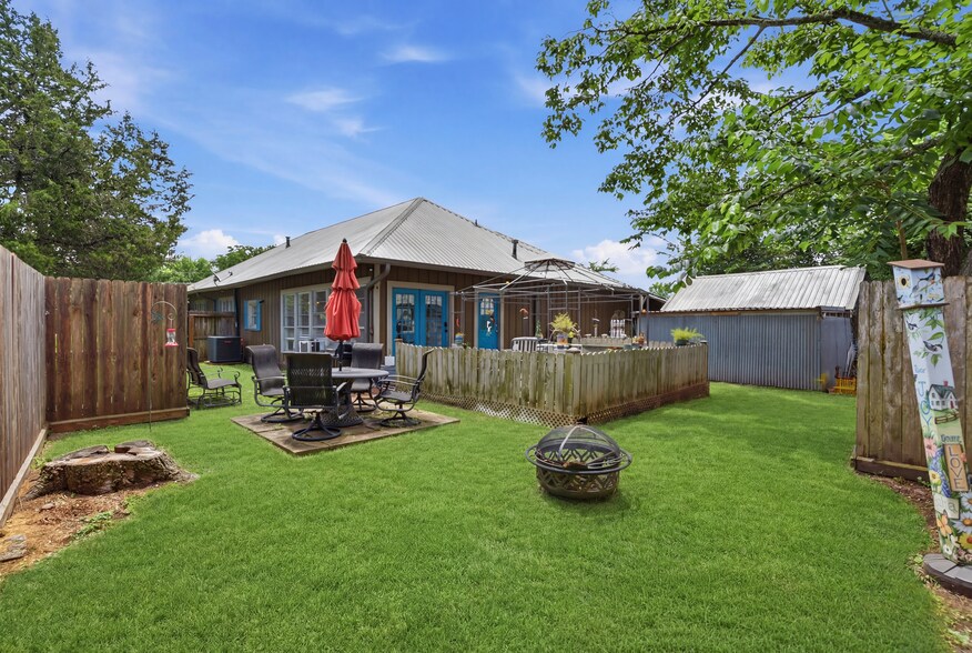 More Photos Of 9282 State Highway 75 S, New Waverly Freestanding For Sale