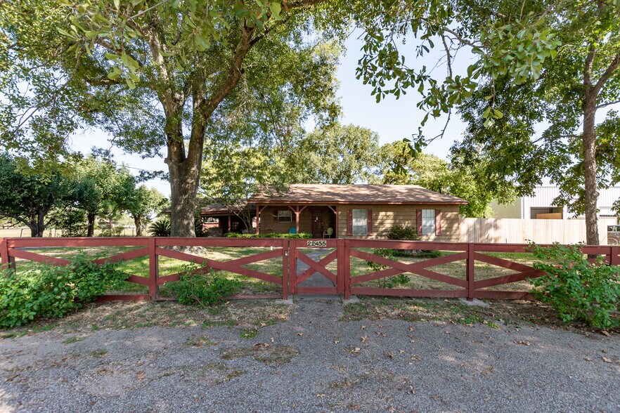 More Photos Of 22455 Ford Rd, Porter Office Residential For Sale