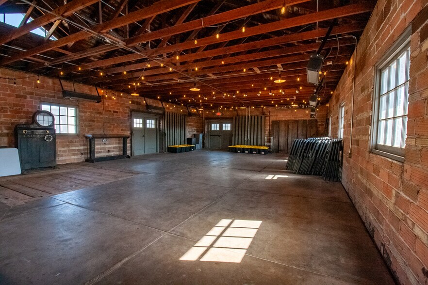 More Photos Of 423 S Cascade, Fergus Falls Freestanding For Sale