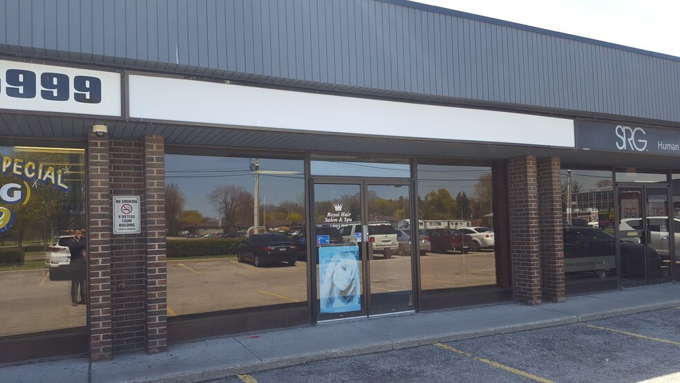 More Photos Of 825 Weber St E, Kitchener General Retail For Lease