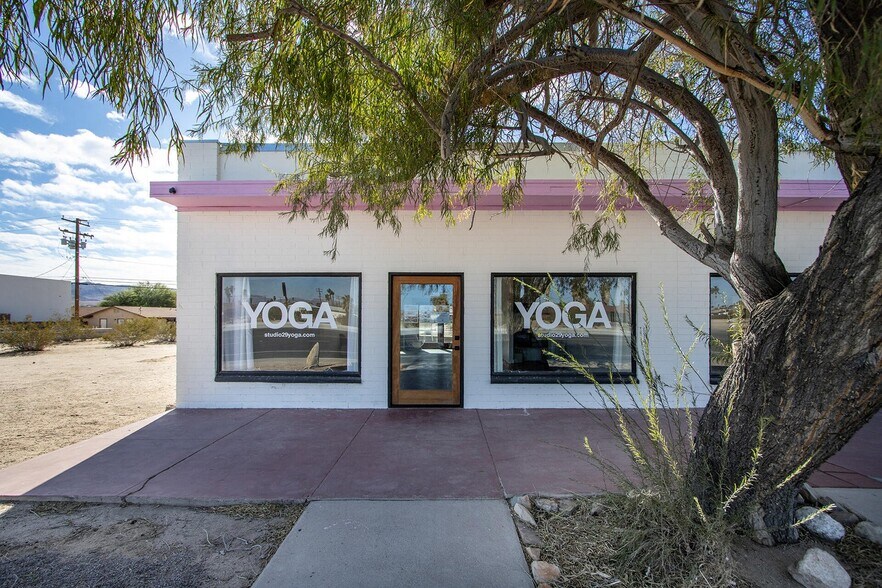 More Photos Of 73911 29 Palms Hwy, Twentynine Palms Storefront For Sale