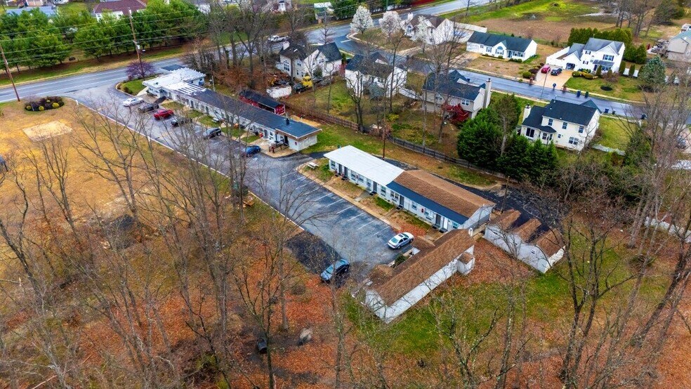 More Photos Of 899 Corkery Ln, Williamstown Hotel For Sale