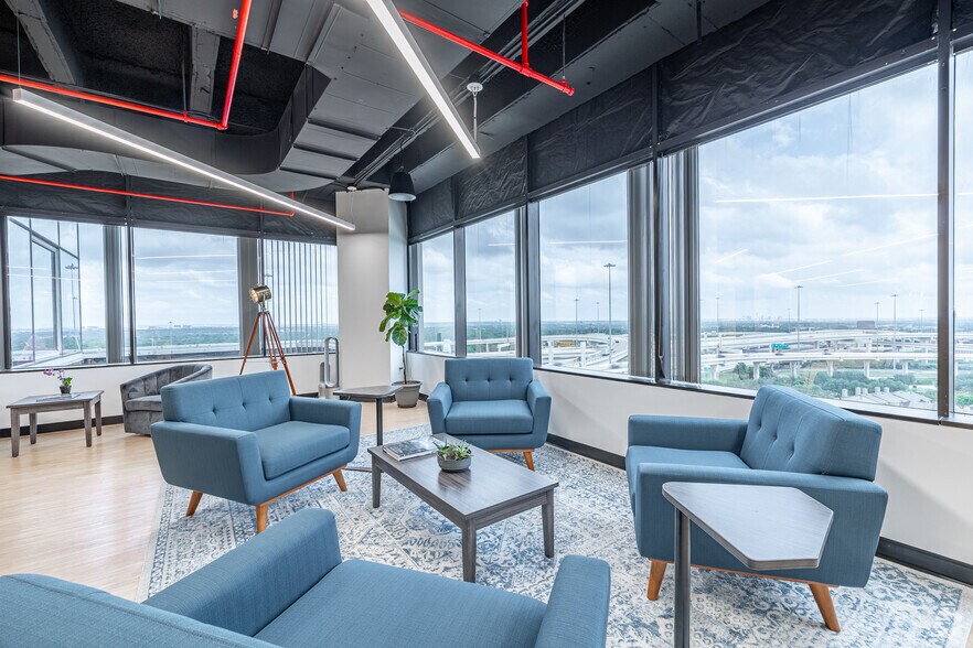 More Photos Of 7550 W Interstate 10, San Antonio Coworking Space