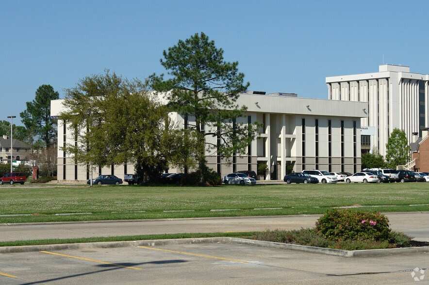 More Photos Of 5420 Corporate Blvd, Baton Rouge Office For Lease