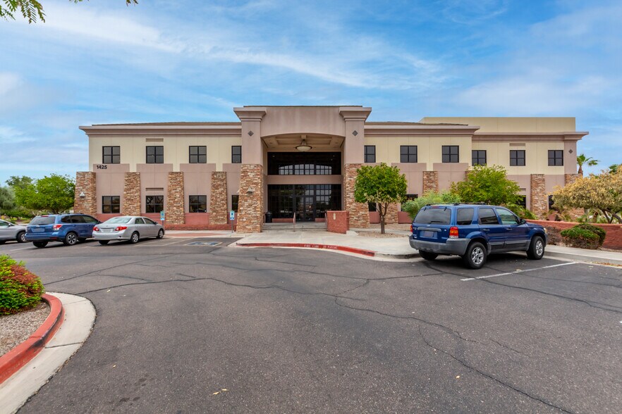 More Photos Of 1425 W Elliot Rd, Gilbert Medical For Lease