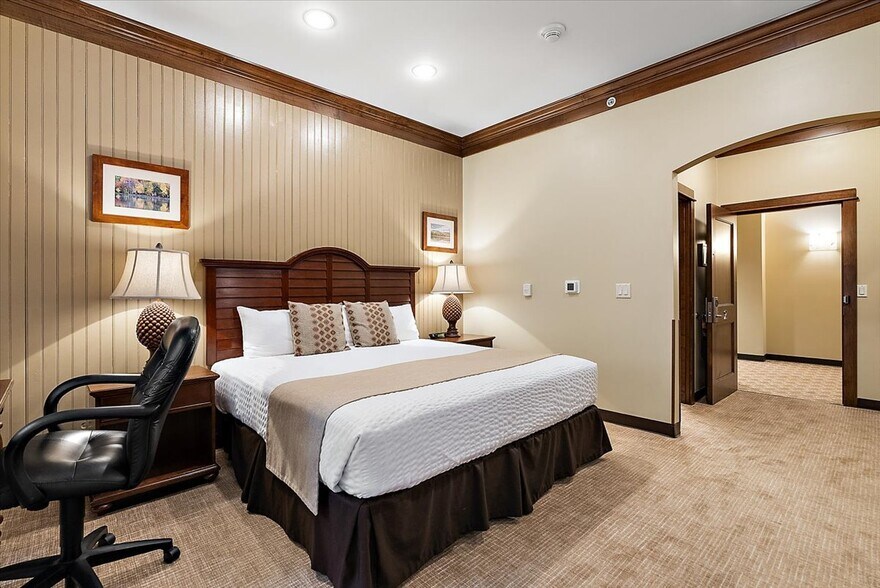 More Photos Of 3943 N Skookum Rd, Luther Hotel For Sale