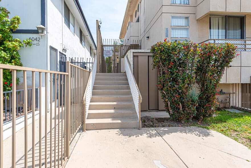 More Photos Of 6034 Fulton Ave, Van Nuys Apartments For Sale
