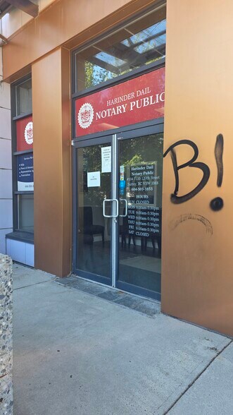 More Photos Of 7110 120th St, Surrey Storefront Retail Office For Lease