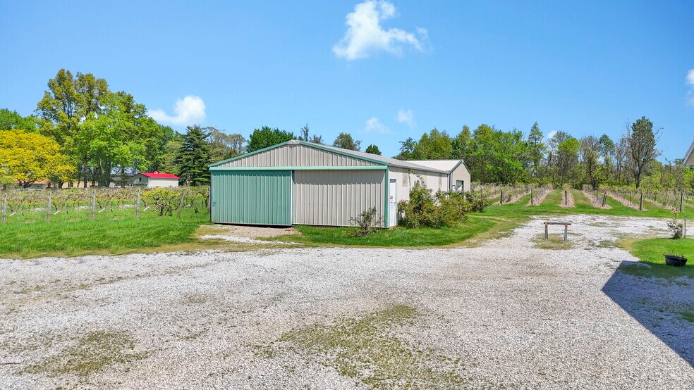 More Photos Of 1900 Winchester Southern Rd, Canal Winchester Winery Vineyard For Sale