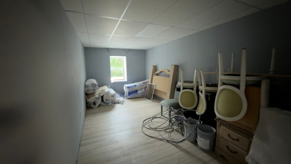 More Photos Of 2800 Delano St, Pensacola Warehouse For Lease
