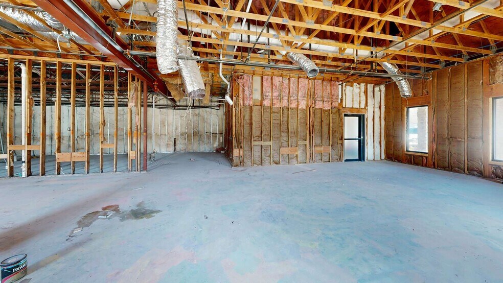 More Photos Of 1925 N College Ave, Fayetteville General Retail For Lease