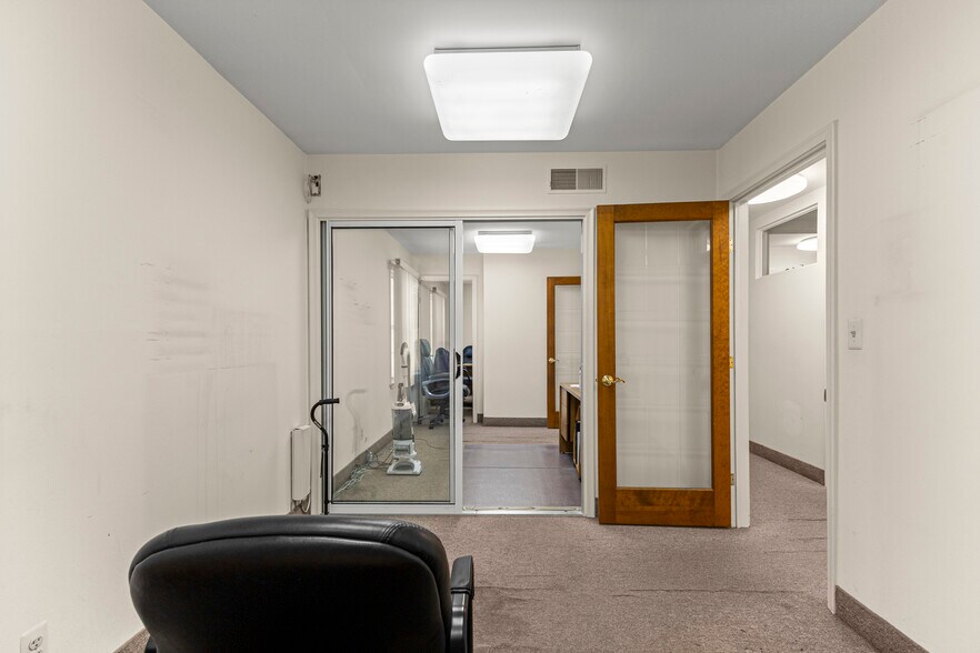 More Photos Of 30401 Utica Rd, Roseville Office For Sale