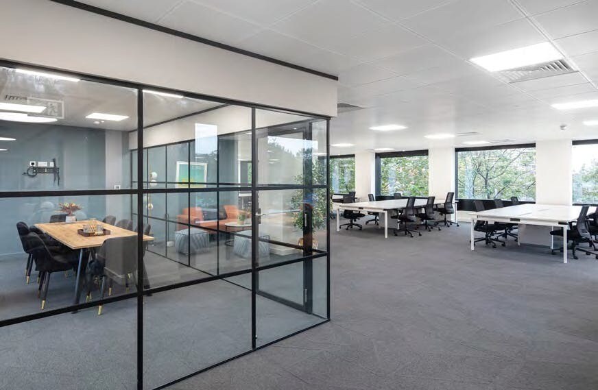 More Photos Of 69 Park Ln, Croydon Office For Lease