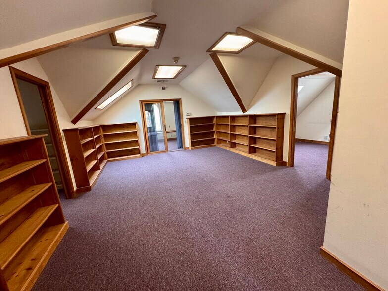 More Photos Of 25 Belden Ave, Norwalk Office For Lease