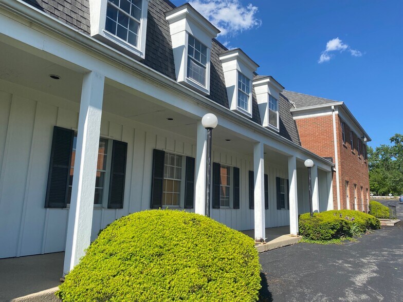 More Photos Of 6660 N High St, Columbus Medical For Sale